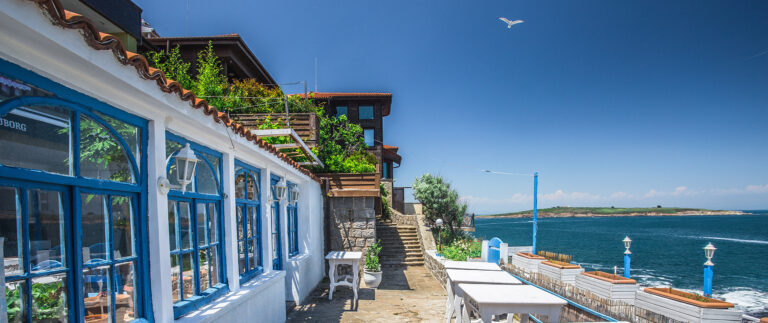 A Girlfriend Getaway at Rosewood Miramar Beach